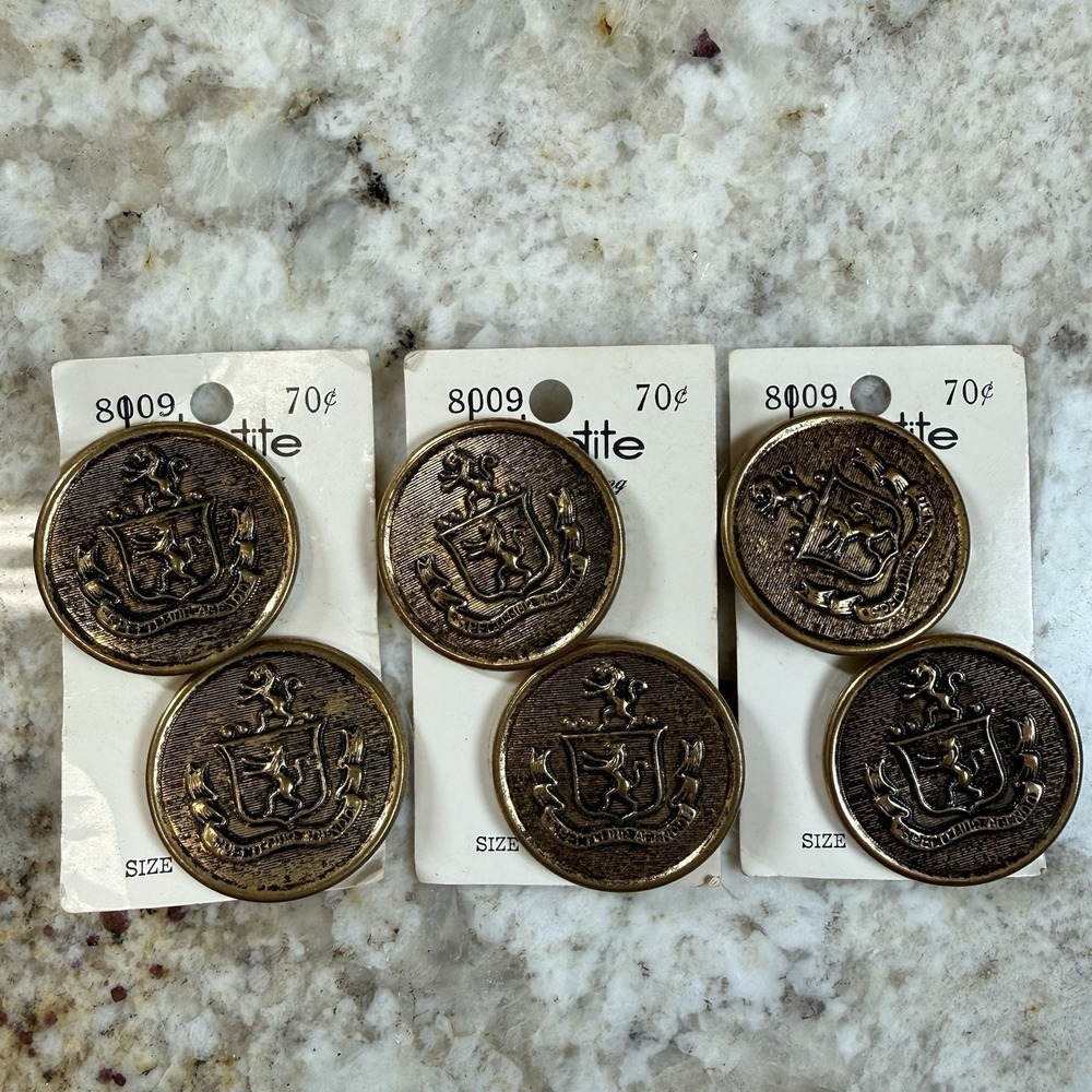 Vintage Lansing 8009 Heraldic Lion Crest‎ Buttons Gold Tone 1 1/2" NOS Lot of 6